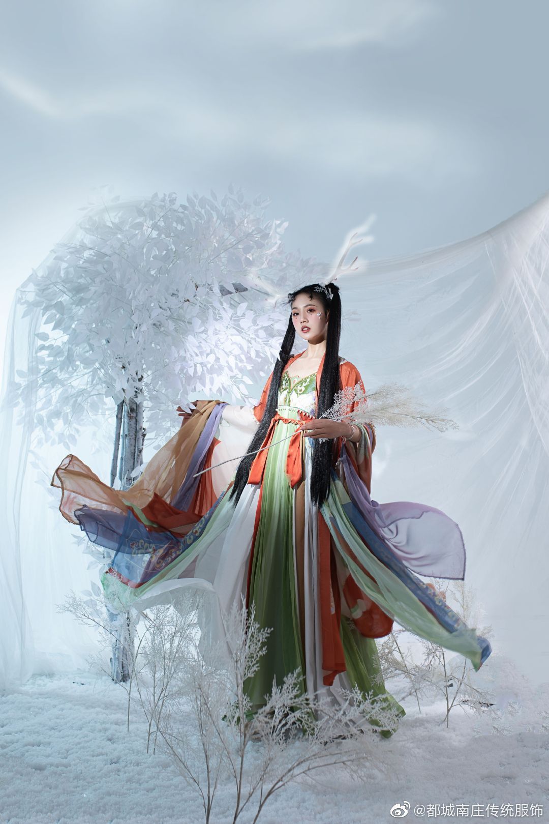 The Allure of Yellow Checkered Cheongsam:A Cultural Delve into its Origin and Significance The Allure of Yellow Checkered Cheongsam:A Cultural Delve into its Origin and Significance