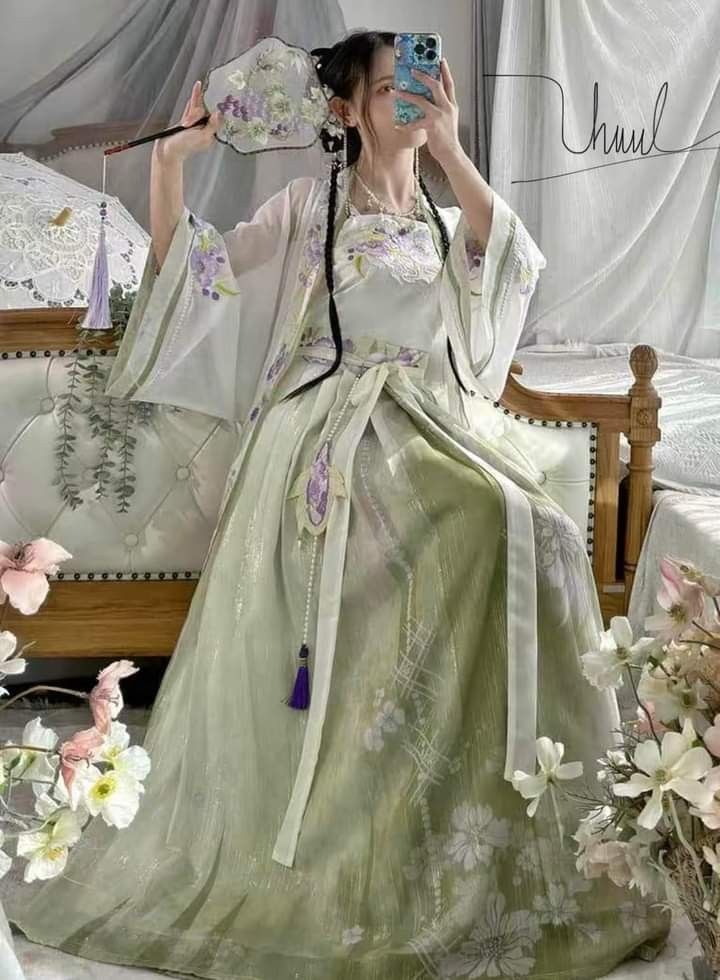 Elegance in Simplicity:The Revival of Countryside-Style Hanfu Elegance in Simplicity:The Revival of Countryside-Style Hanfu