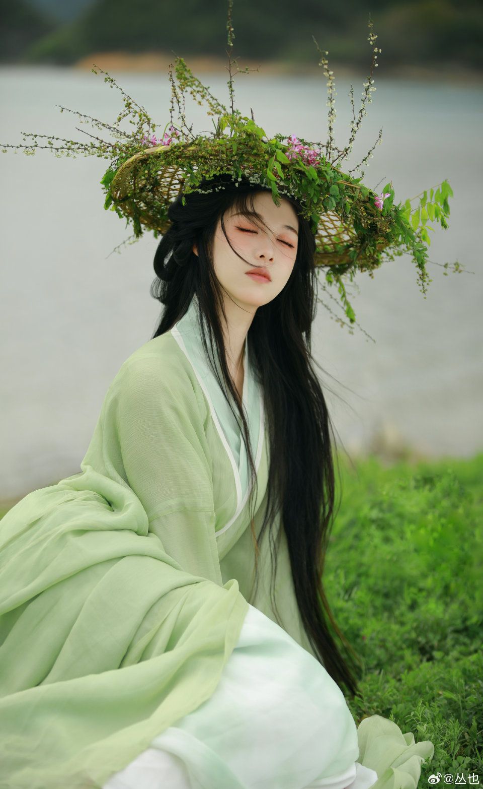 Summer Chic in Girls Hanfu:A Guide to Styling Light and Bright Hanfu for Young Girls Summer Chic in Girls Hanfu:A Guide to Styling Light and Bright Hanfu for Young Girls
