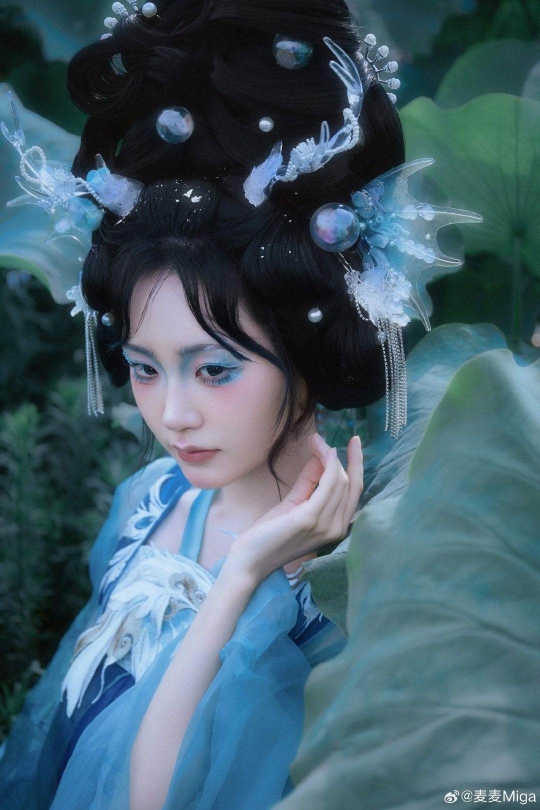 The Splendor of Hanfu Fashion in the Realm of Ru Yi Fangfei:Zhao Liyings Style The Splendor of Hanfu Fashion in the Realm of Ru Yi Fangfei:Zhao Liyings Style