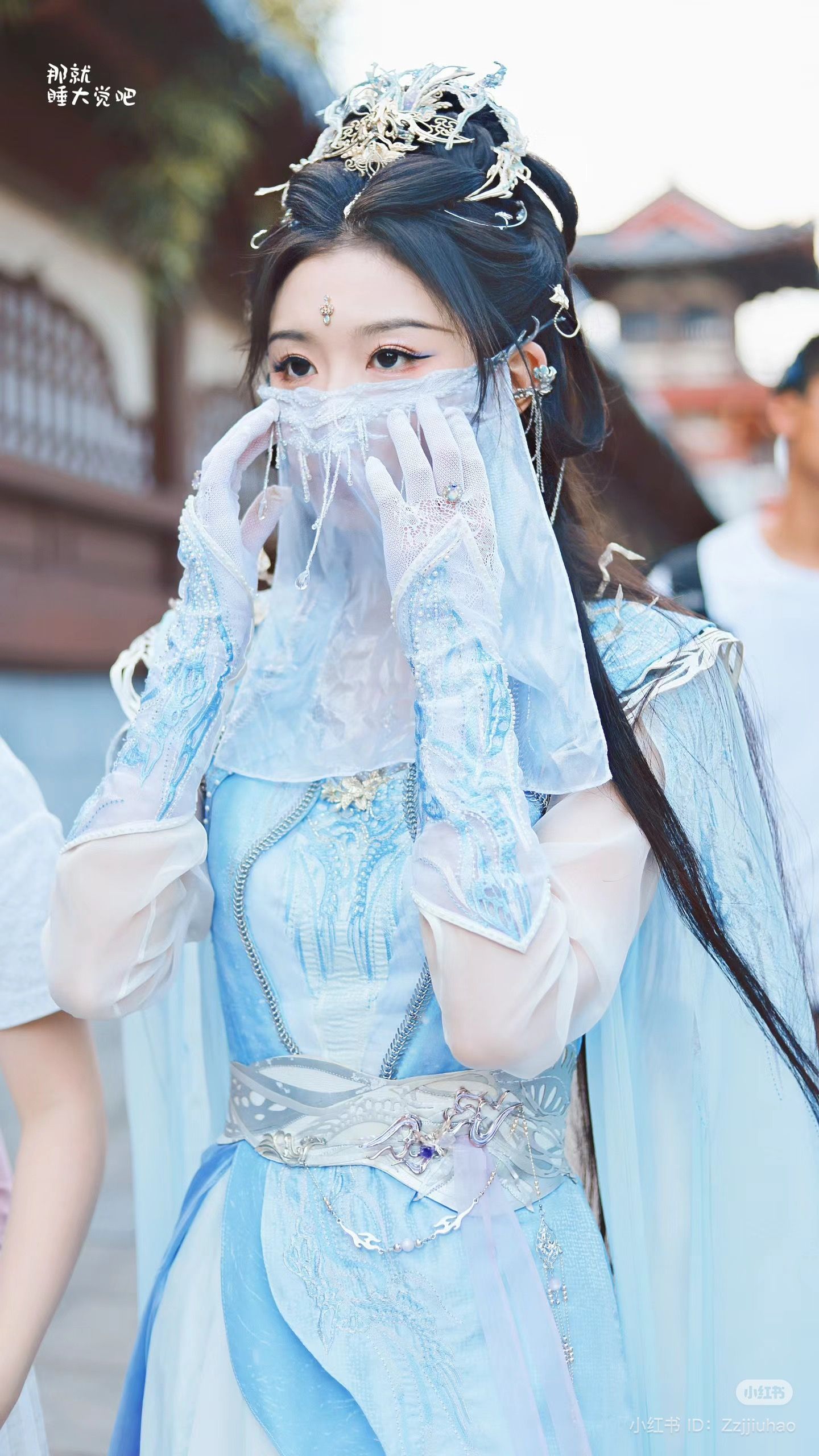 Splendid Summer Hanfu Styles under a Vast Blue Sky Splendid Summer Hanfu Styles under a Vast Blue Sky