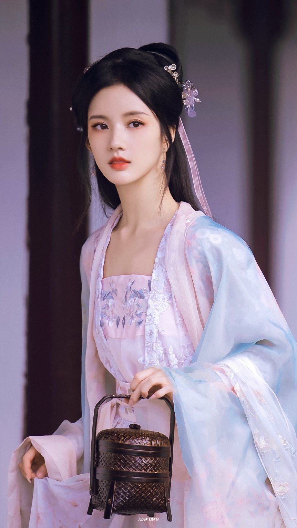 Summer Elegance:The Rise of Womens Hanfu Short-sleeved Blouses Summer Elegance:The Rise of Womens Hanfu Short-sleeved Blouses