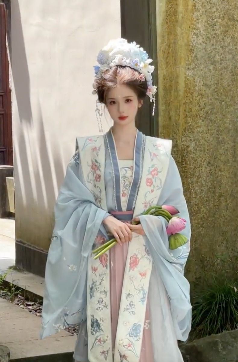Jun 1st Childrens Day:A Girls Journey into Traditional Chinese Hanfu Jun 1st Childrens Day:A Girls Journey into Traditional Chinese Hanfu