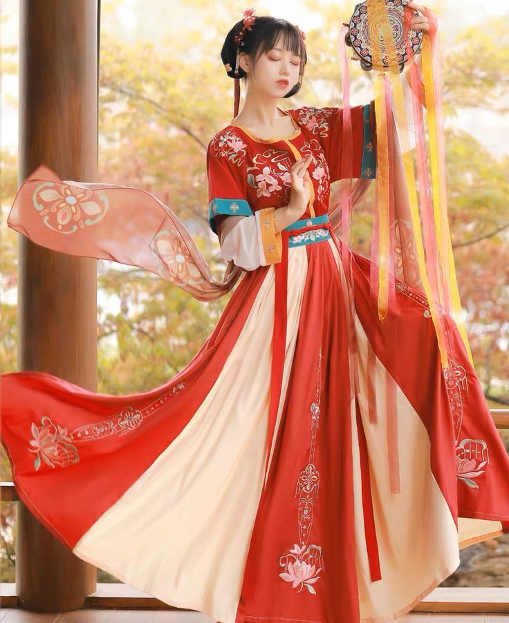 The Splendor of a Horseface Skirt,Toast Dress,and Red Blouse:A Cultural Journey The Splendor of a Horseface Skirt,Toast Dress,and Red Blouse:A Cultural Journey