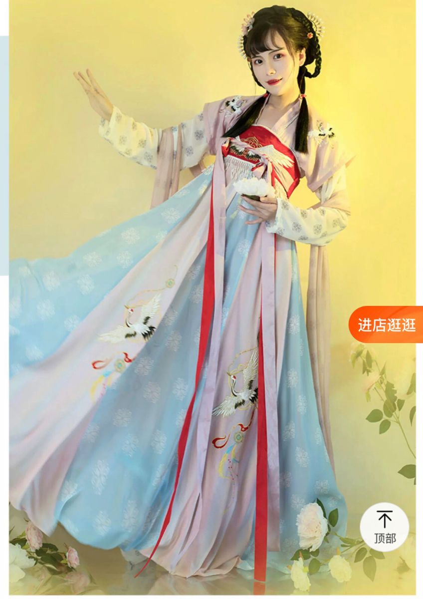 Embracing the Seduction of Short and Sexy Cheongsam with a Taste of Erotic Charm Embracing the Seduction of Short and Sexy Cheongsam with a Taste of Erotic Charm
