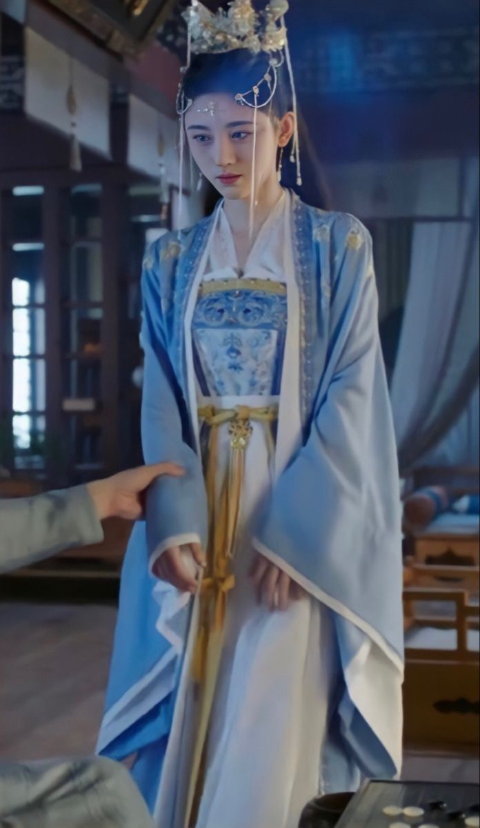 2025 New Years Eve Fashion:Traditional Chinese Outfits for Girls 2025 New Years Eve Fashion:Traditional Chinese Outfits for Girls