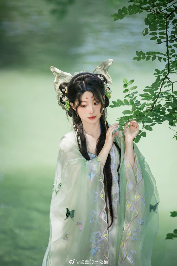 Summer Premium Qipao:A Blend of Tradition and Elegance Summer Premium Qipao:A Blend of Tradition and Elegance