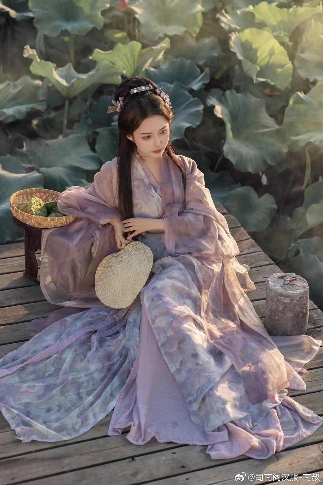 The Ideal Shoes for Summer in a Cheongsam:A Guide to Styling and Comfort The Ideal Shoes for Summer in a Cheongsam:A Guide to Styling and Comfort