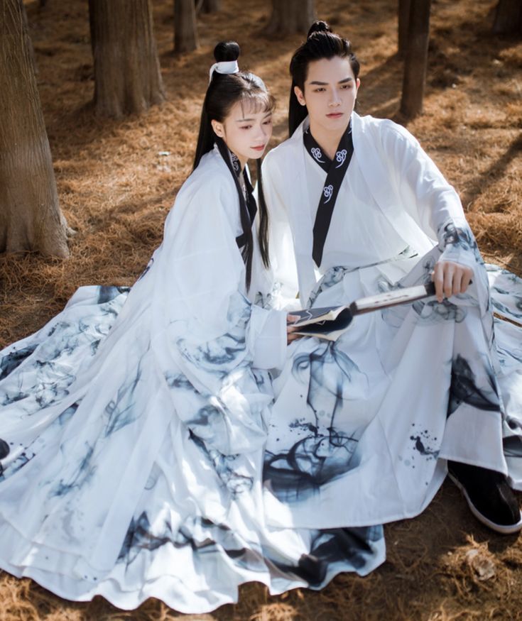 The Elegance of Qipao Silk Dress:A Sanitary Silk Blend for Modern Women The Elegance of Qipao Silk Dress:A Sanitary Silk Blend for Modern Women
