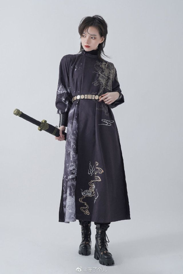 Green Hanfu Fashion in the Wei and Jin Dynasties:A Blend of Tradition and Environmental Awareness Green Hanfu Fashion in the Wei and Jin Dynasties:A Blend of Tradition and Environmental Awareness