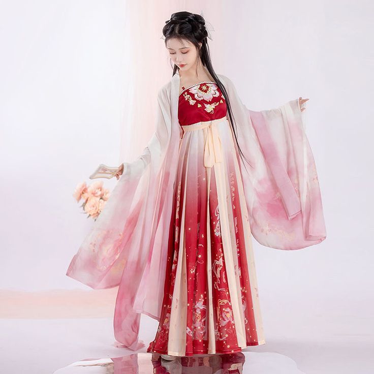 The Ten-Year-Old in Cheongsam:A Journey into the World of a 10-Year-Old Girl The Ten-Year-Old in Cheongsam:A Journey into the World of a 10-Year-Old Girl