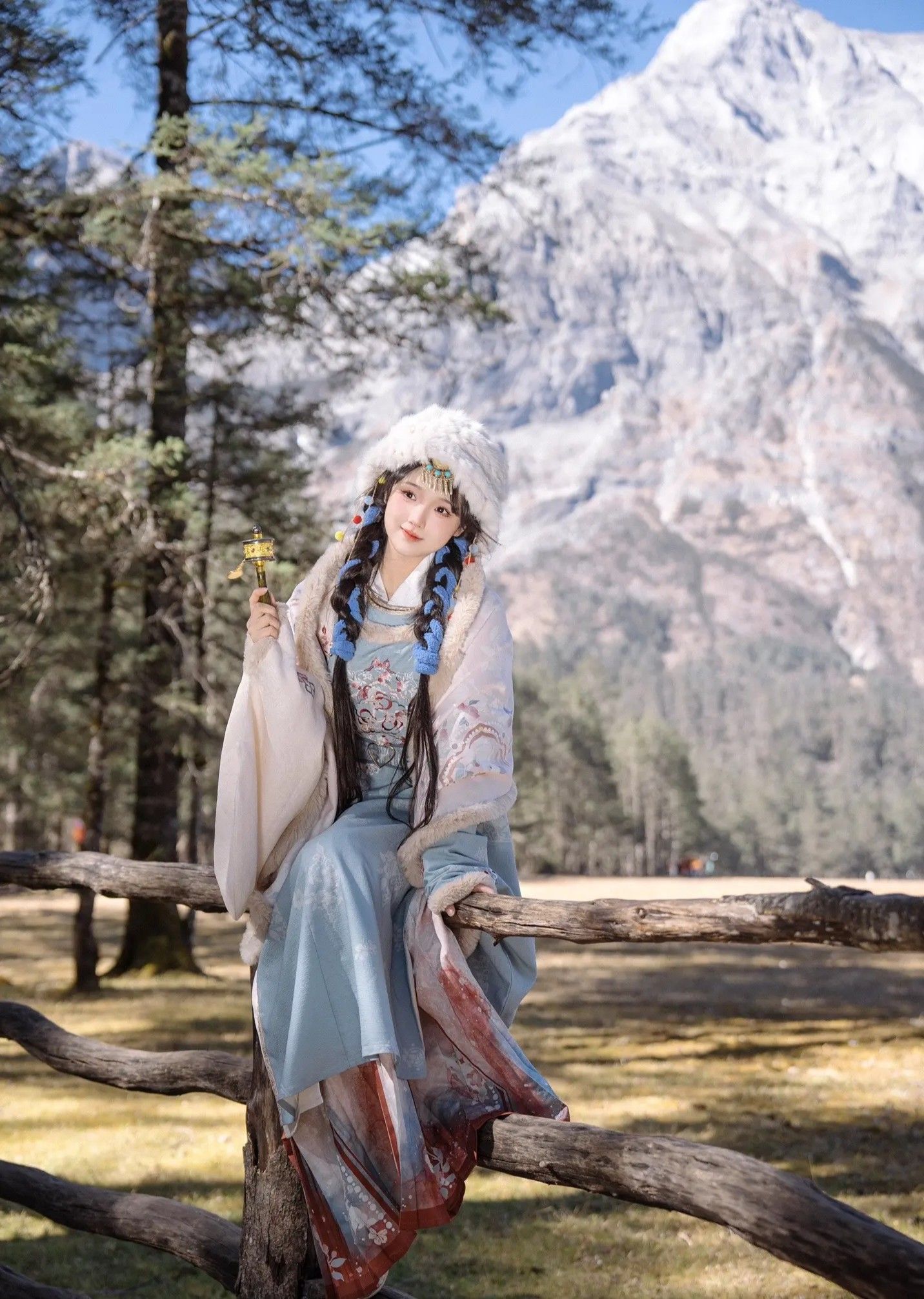 Embracing the Beauty of Hanfu and Tangzhuang:Womens Chinese Traditional Fashion