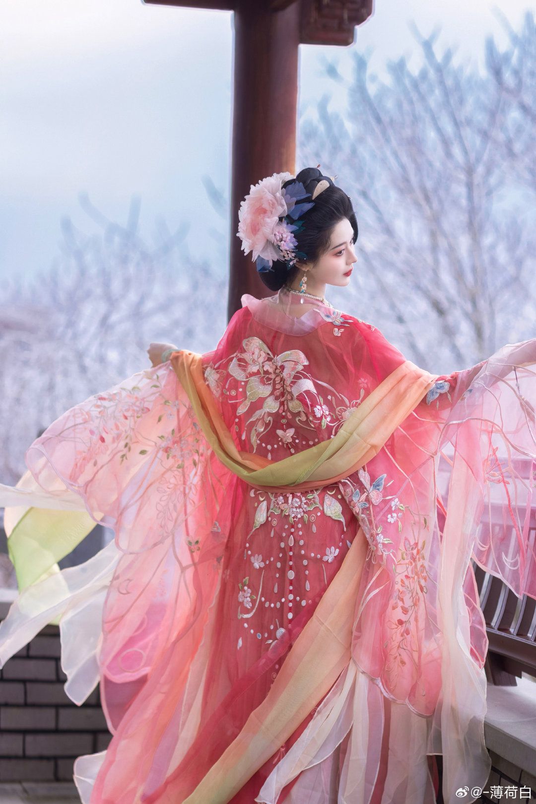 Summer Fashion for a 8-Year-Old Girl in Traditional Hanfu Costume