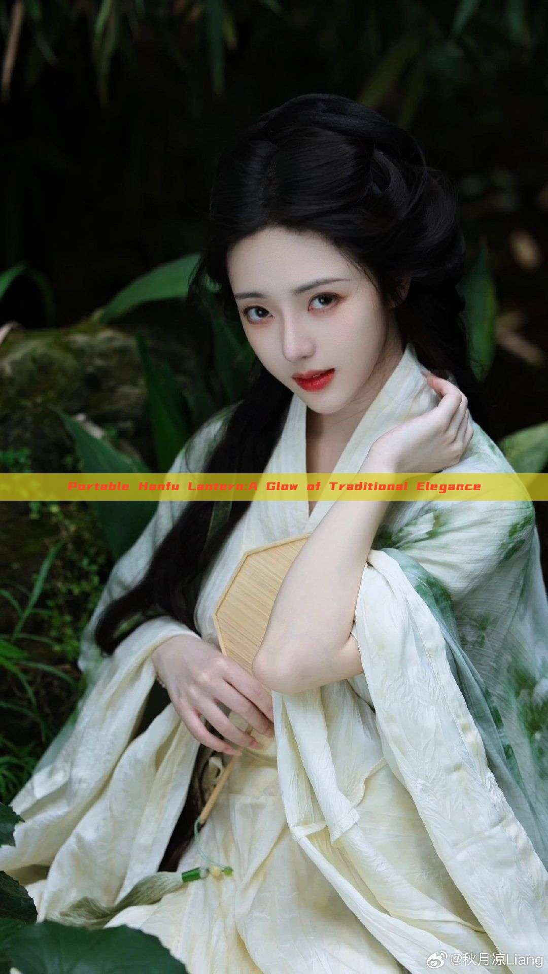 Portable Hanfu Lantern:A Glow of Traditional Elegance Portable Hanfu Lantern:A Glow of Traditional Elegance