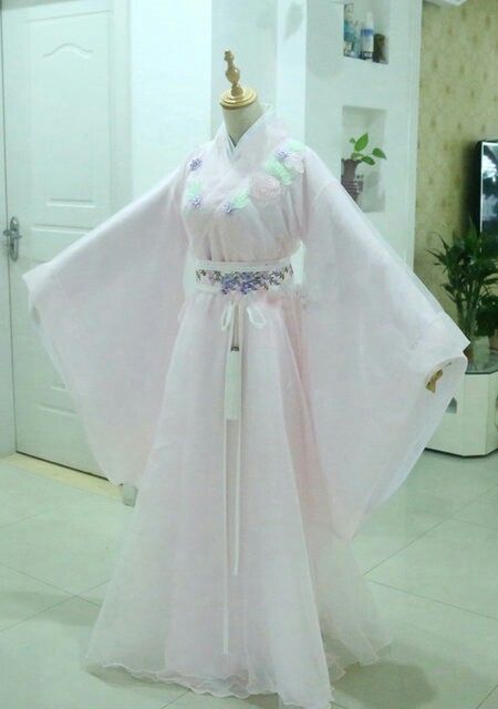Winter Ming-Style Hanfu Fashion:A Blend of Tradition and Modernity Winter Ming-Style Hanfu Fashion:A Blend of Tradition and Modernity