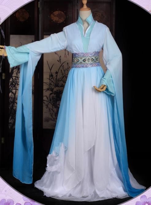 The Plum Blossom Patterned Horseface Skirt:A Blend of Traditional Beauty and Modern Elegance The Plum Blossom Patterned Horseface Skirt:A Blend of Traditional Beauty and Modern Elegance