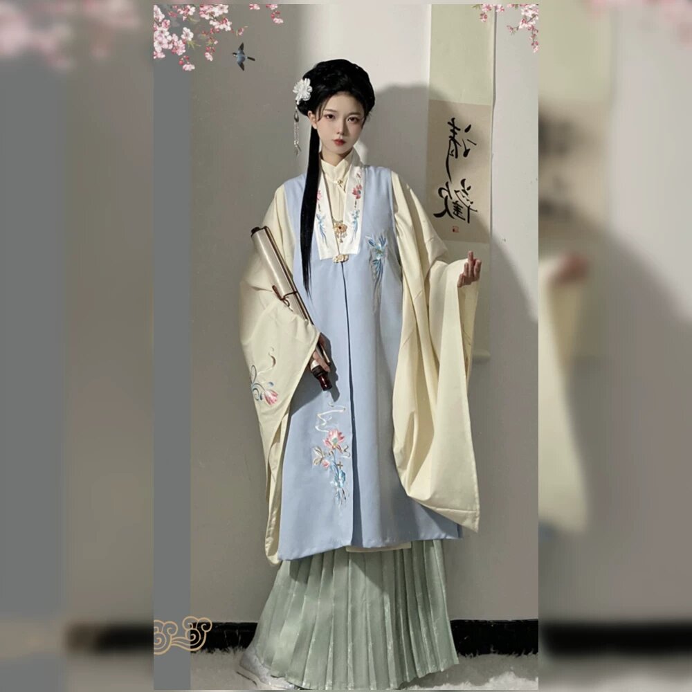 Black Bamboo Cheongsam:A Symbol of Elegance and Tradition Black Bamboo Cheongsam:A Symbol of Elegance and Tradition