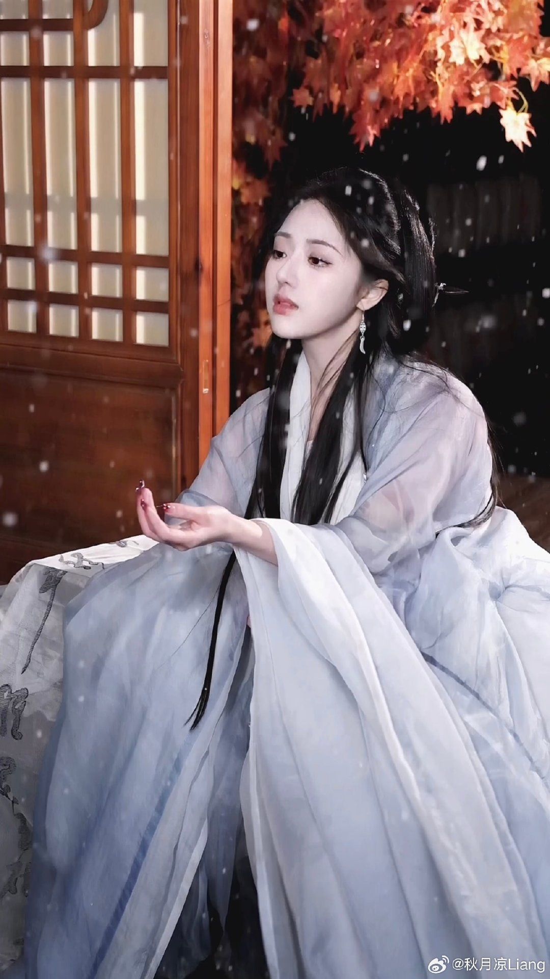 The Splendor of Qionghua Yao Ethnic Costume:A Journey into the World of Hanfu